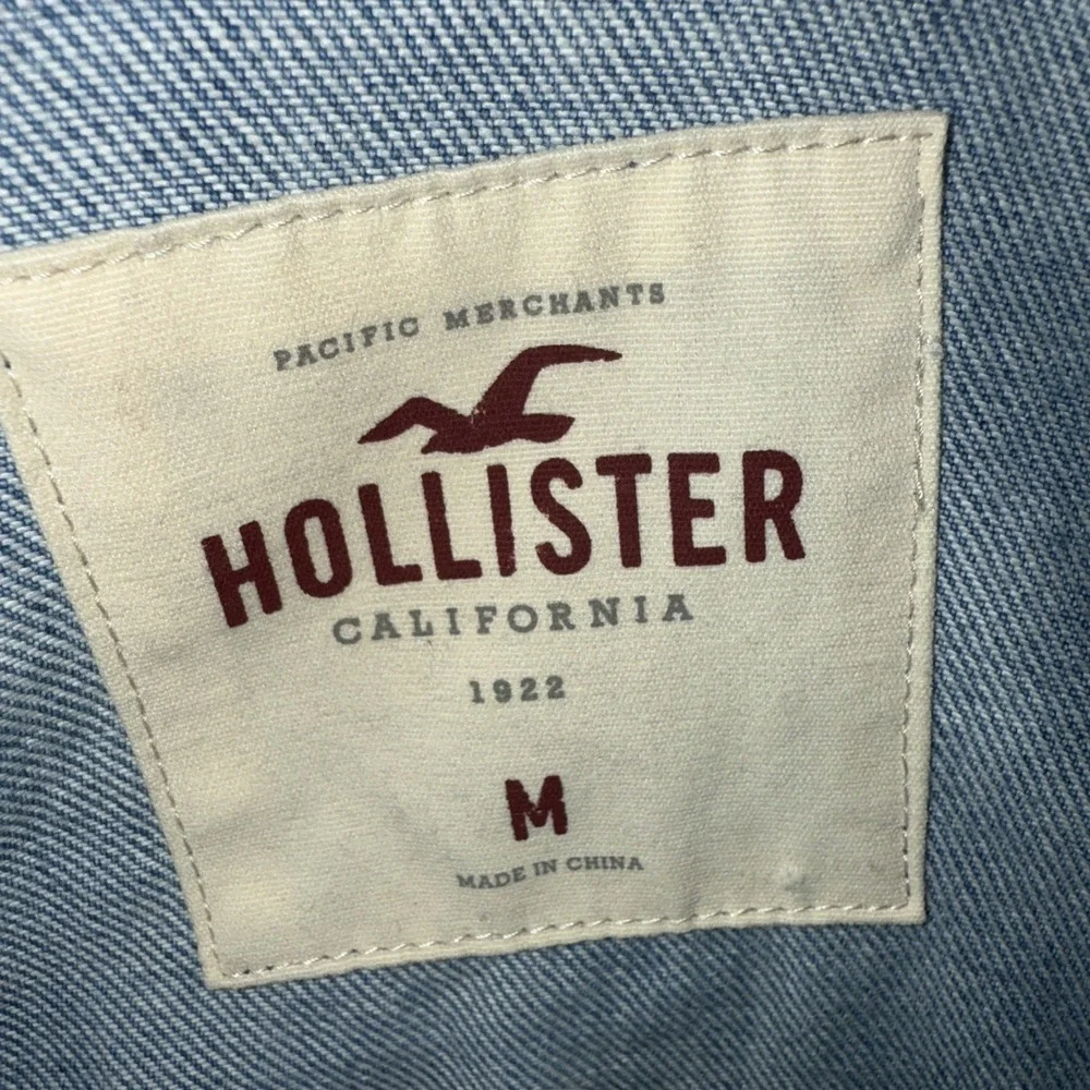 Hollister Jacket Women's Medium Ripped Boyfriend Destroyed Oversized Denim *READ